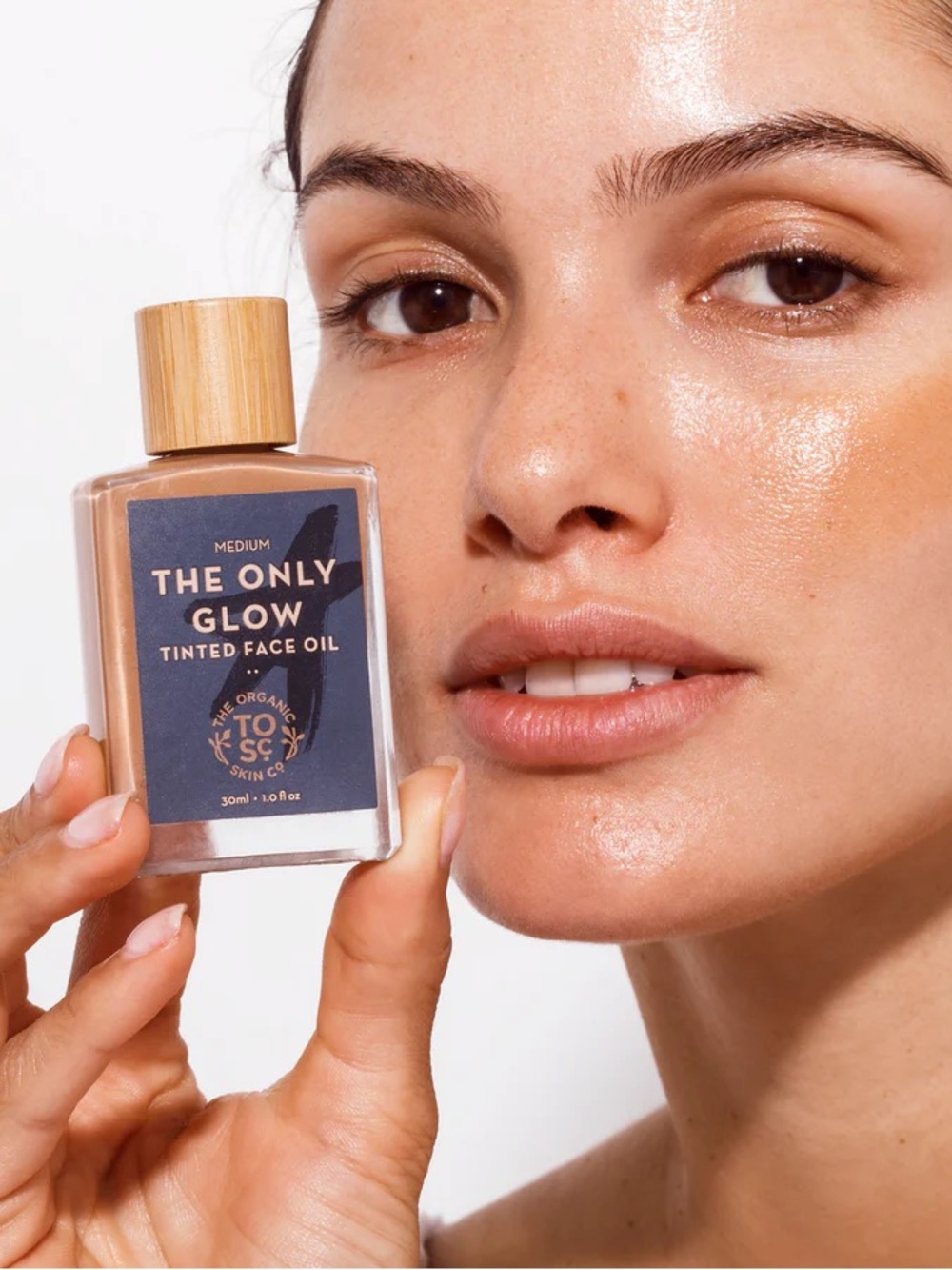 The only glow tinted face oil.